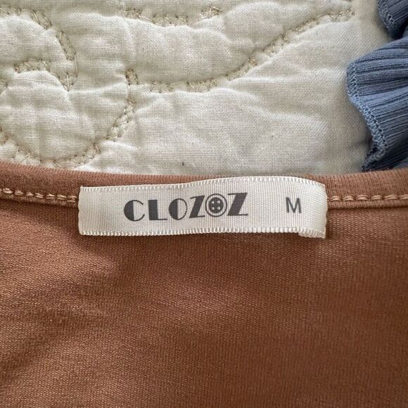 Khaki short sleeve bodysuit - size M - Picture 6 of 7